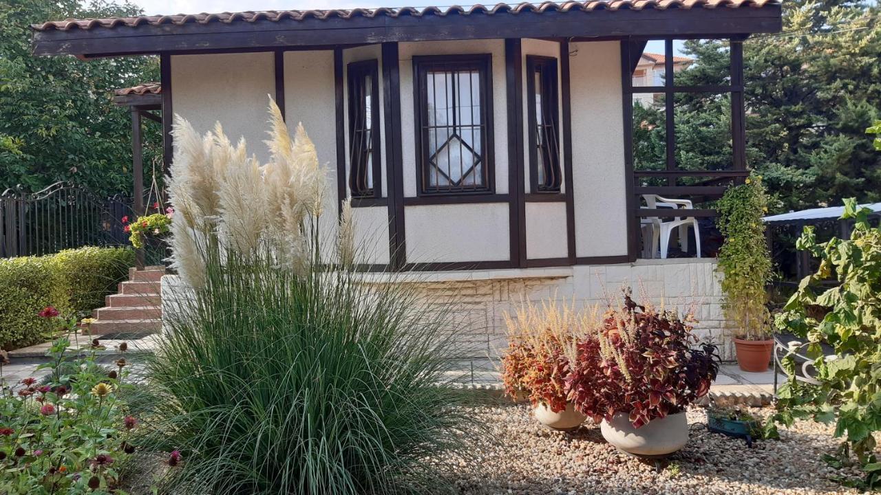 Motivi Cottage Άγιος Κωνσταντίνος και Ελένη Εξωτερικό φωτογραφία